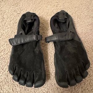 Black Leather Vibram Shoes - Size 41